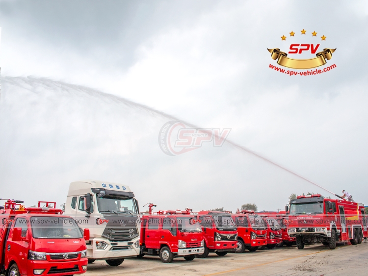 12,000 Litres Off-road Fire Engine Sinotruk - Shooting 12,000 Litres Off-road Fire Engine Sinotruk - Shooting